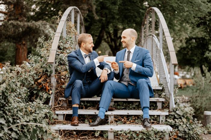 Hochzeit Bräutigam Mit Bruder Zürich Am See An Der Brücke Hochzeitsfotograf Lörrach